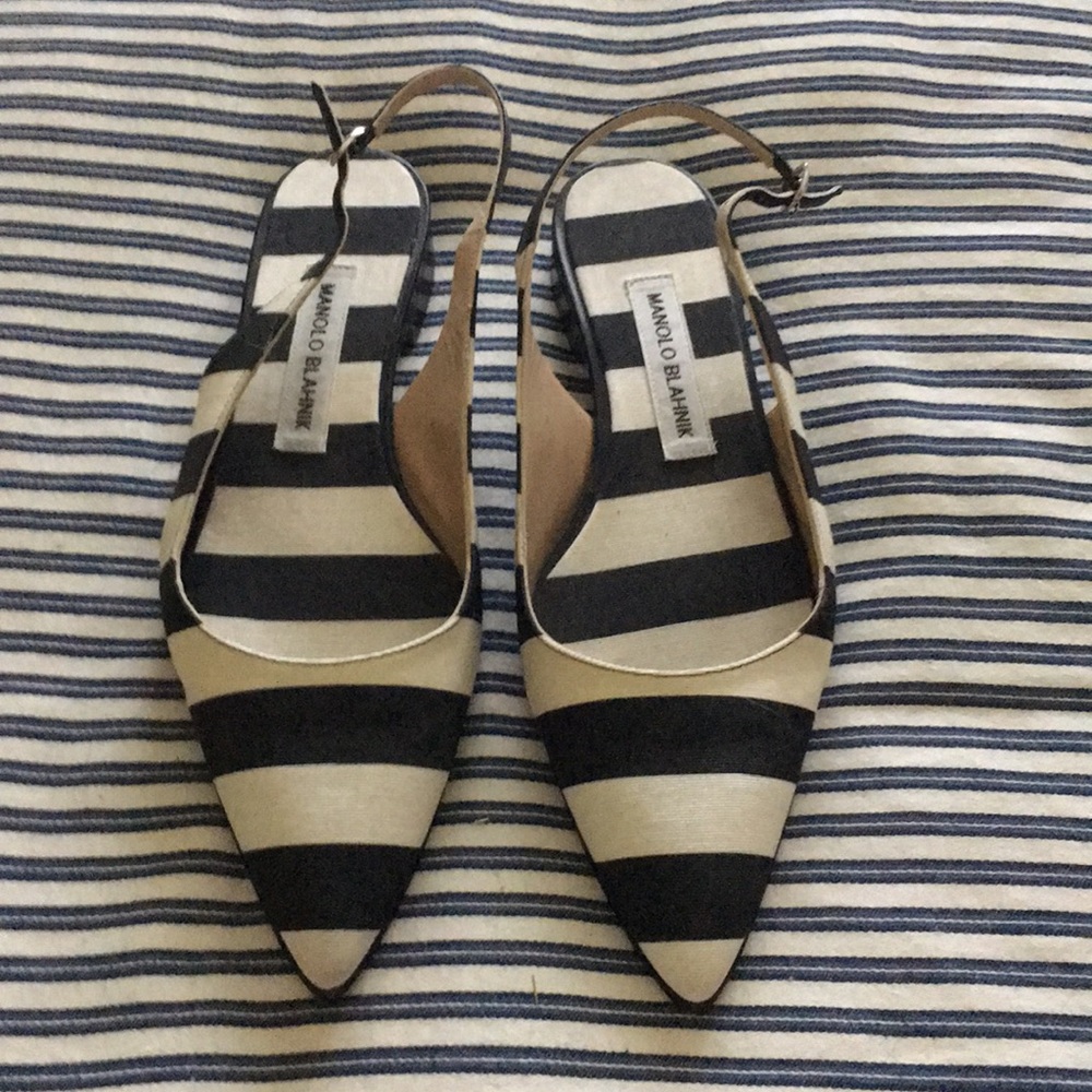Manolo Blahnik Linen Flats
